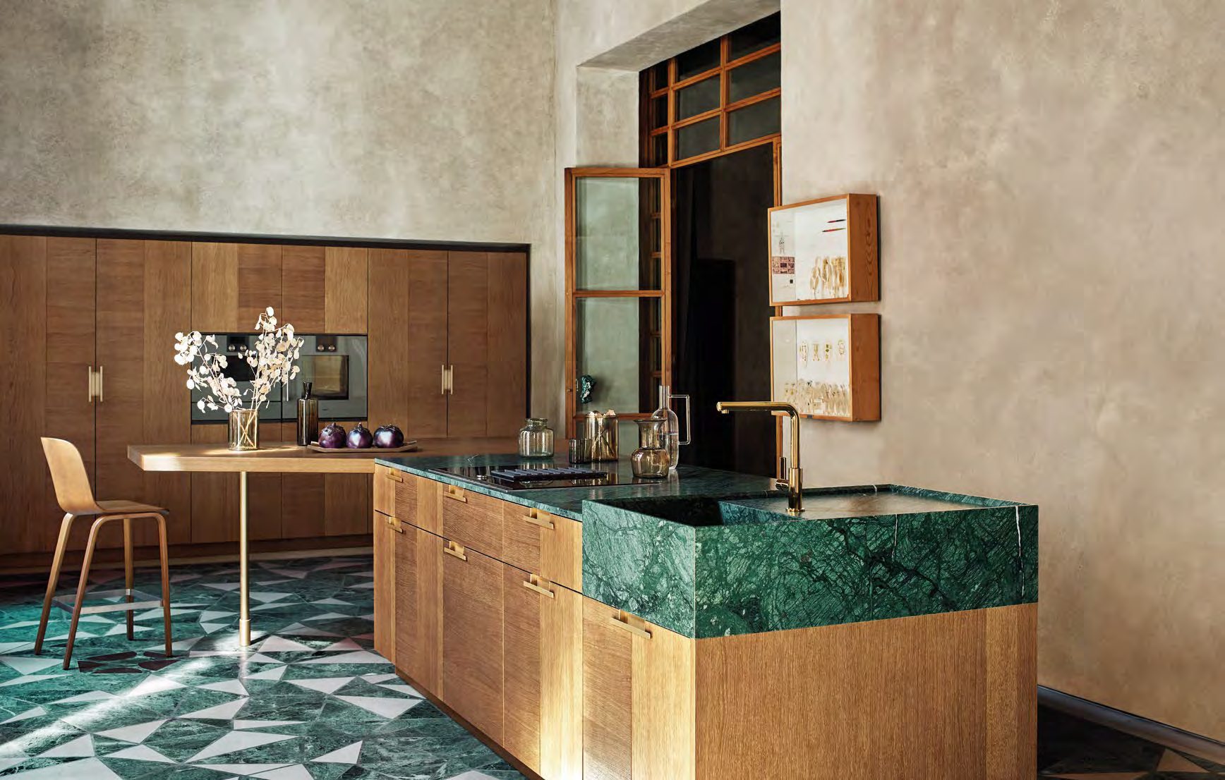 Intarsio kitchen in oak and green marble
